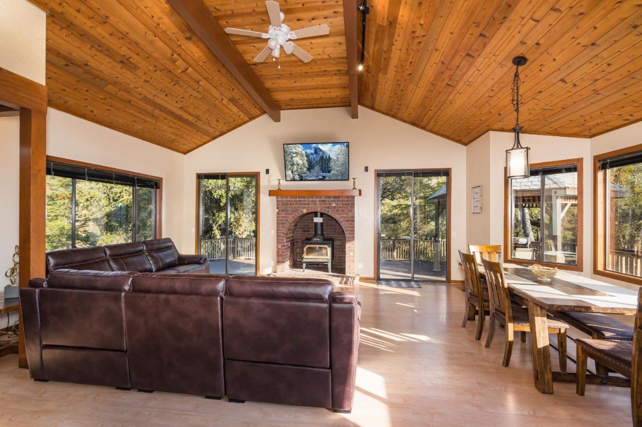 Casa Rio Yosemite -Waterfall Plus 9 Acres Oakhurst Extérieur photo