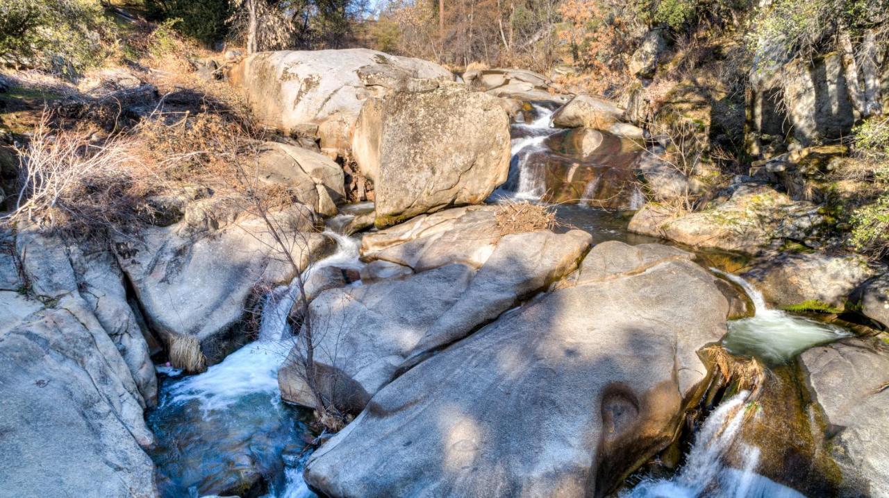 Casa Rio Yosemite -Waterfall Plus 9 Acres Oakhurst Extérieur photo